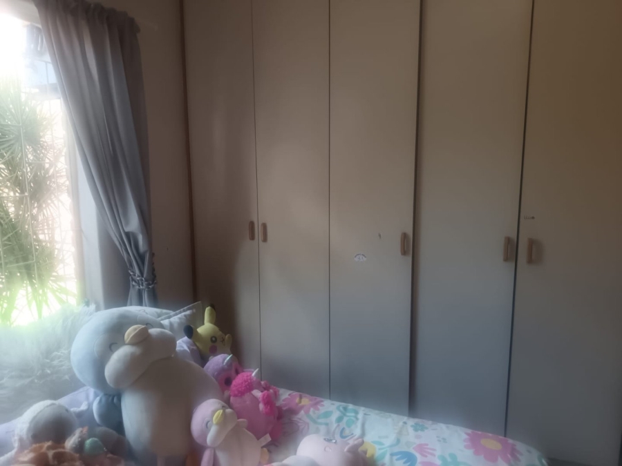 3 Bedroom Property for Sale in Rhodesdene Northern Cape